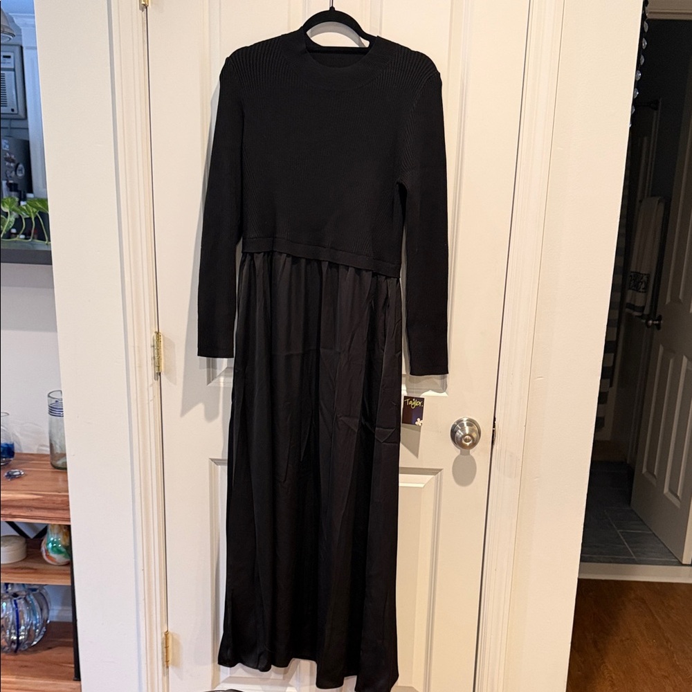 Taylor Black Long Sleeve Maxi Dress - Picture 4 of 10